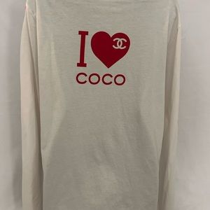 Chanel uniform women’s XL, white long sleeved T-shirt.